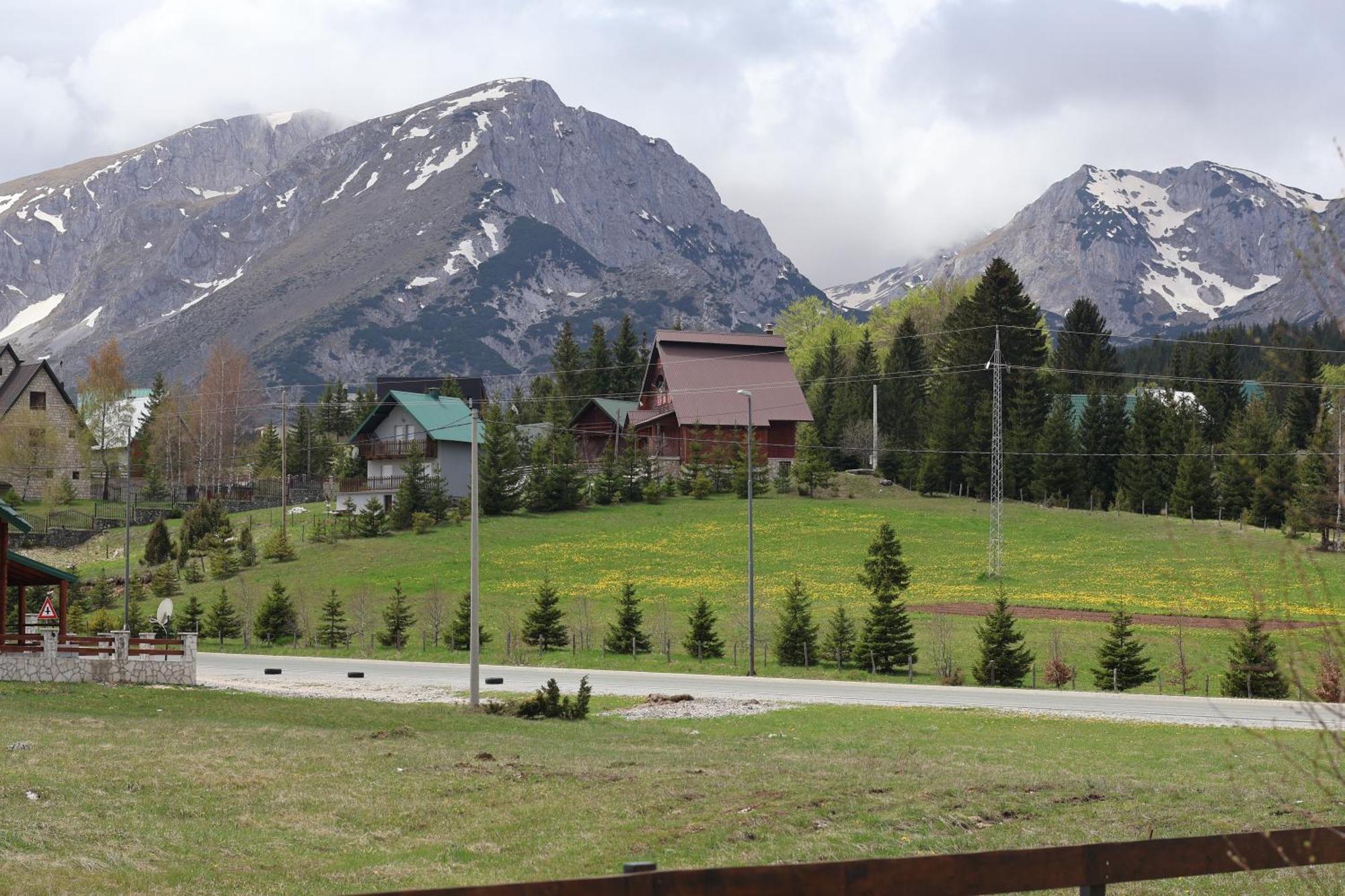 Portes Du Soleil - Zabljak Екстериор снимка